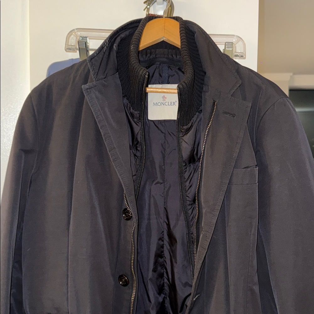 Moncler Men's Insulated Black Trench Coat - Picture 2 of 14
